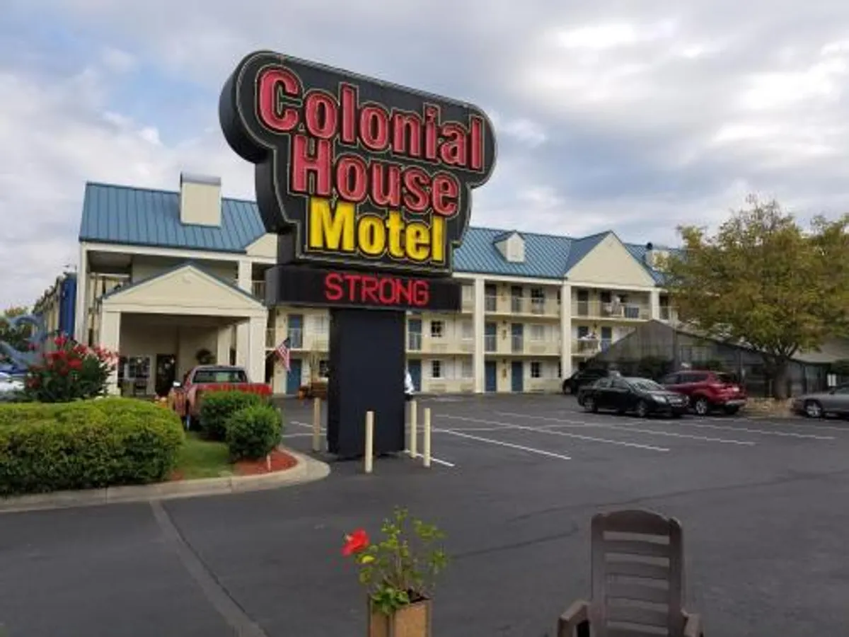 Image of Colonial House Motel