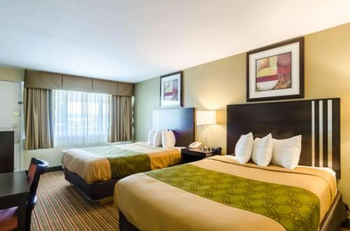 Image of Econo Lodge Pittsfield