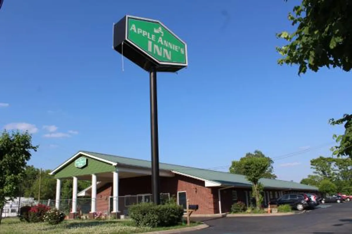 Image of Apple Annie's Inn