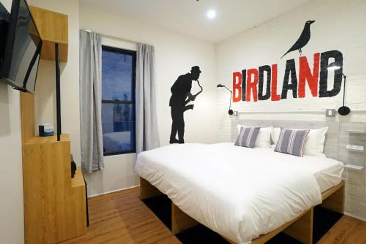 Image of City Rooms Nyc Times Square