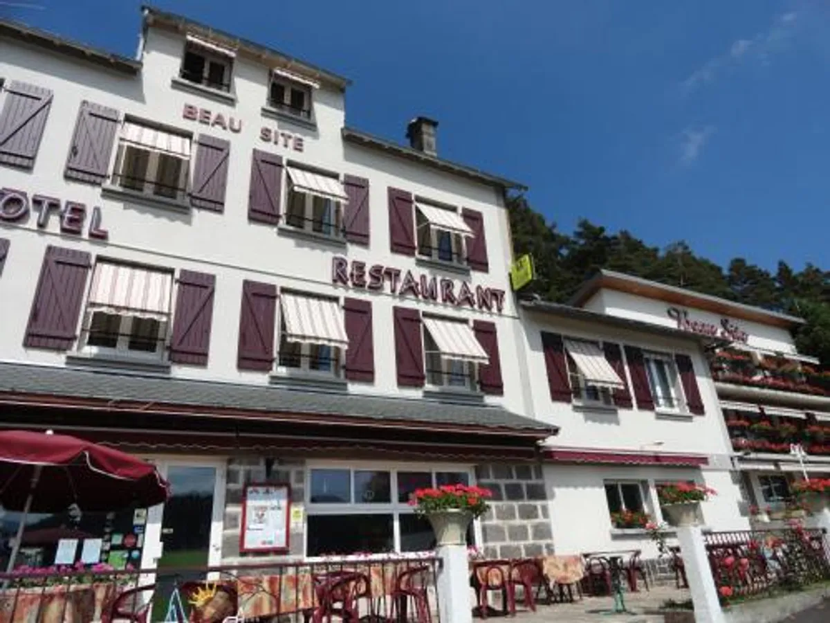 Image of Logis Hôtel Le Beau Site