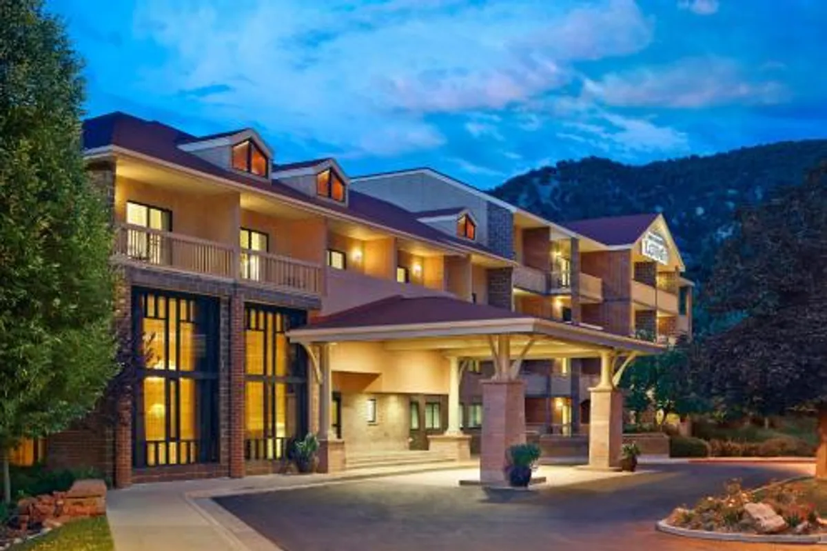 Image of Glenwood Hot Springs Resort