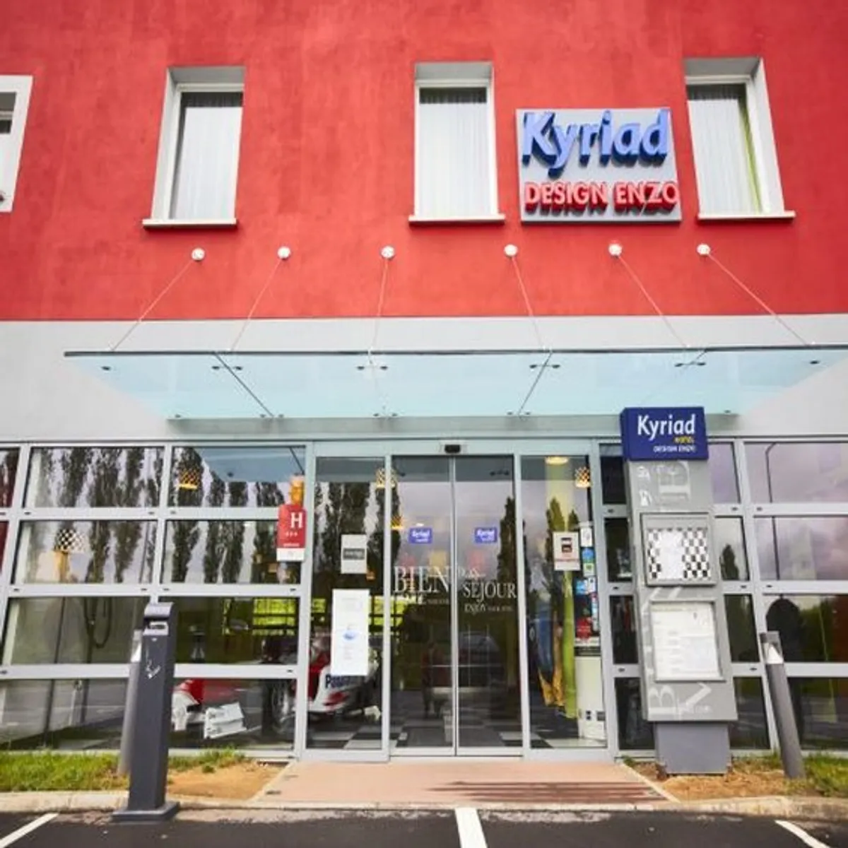 Image of Hotel Kyriad Design ENZO METZ SUD - Augny