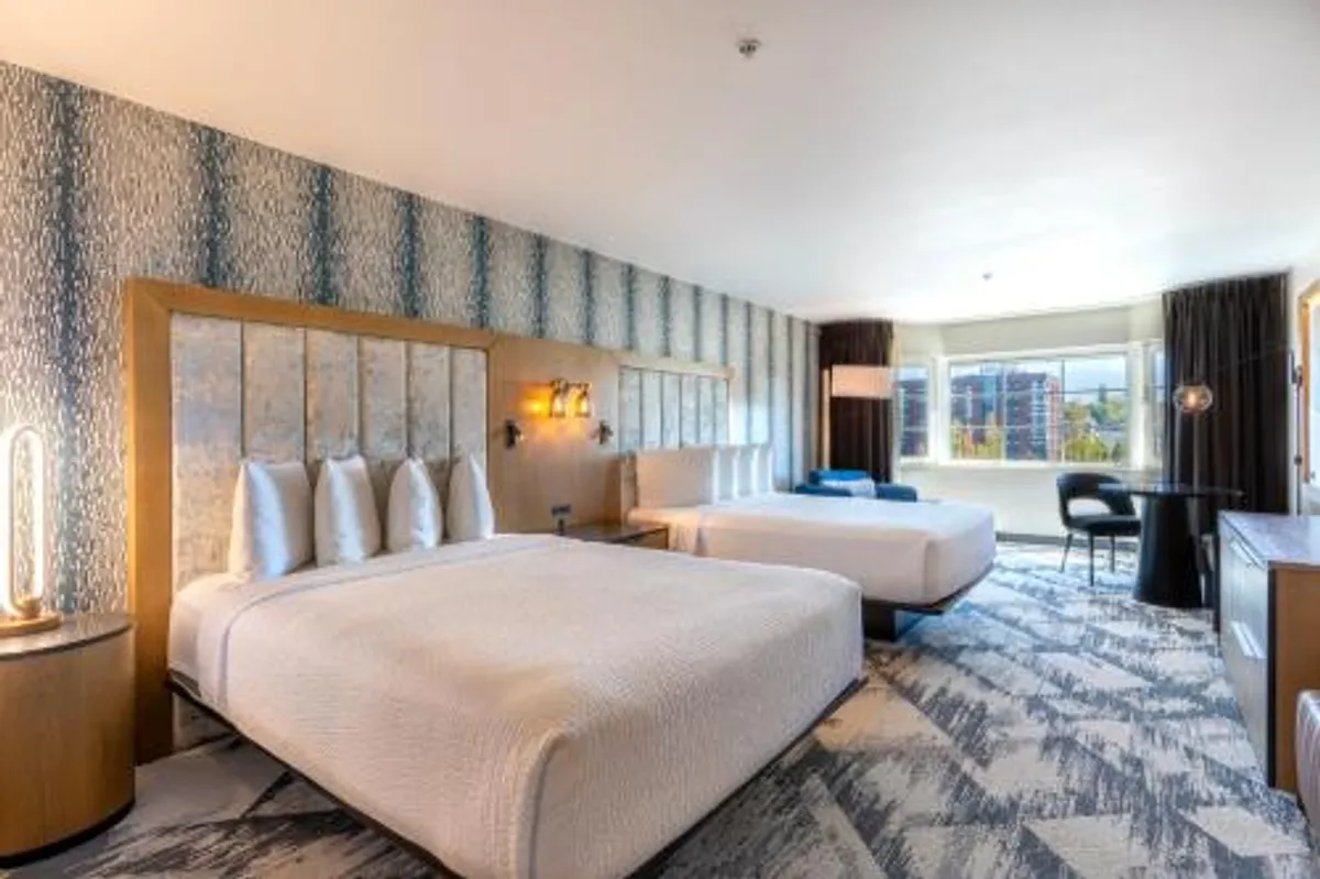 Image of Silver Cloud Hotel - Seattle Broadway