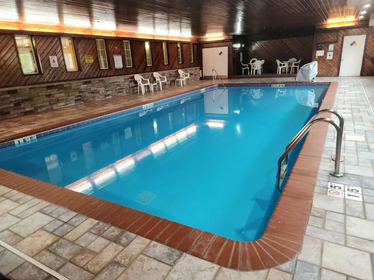 Image of Super 8 Le Claire/Quad Cities