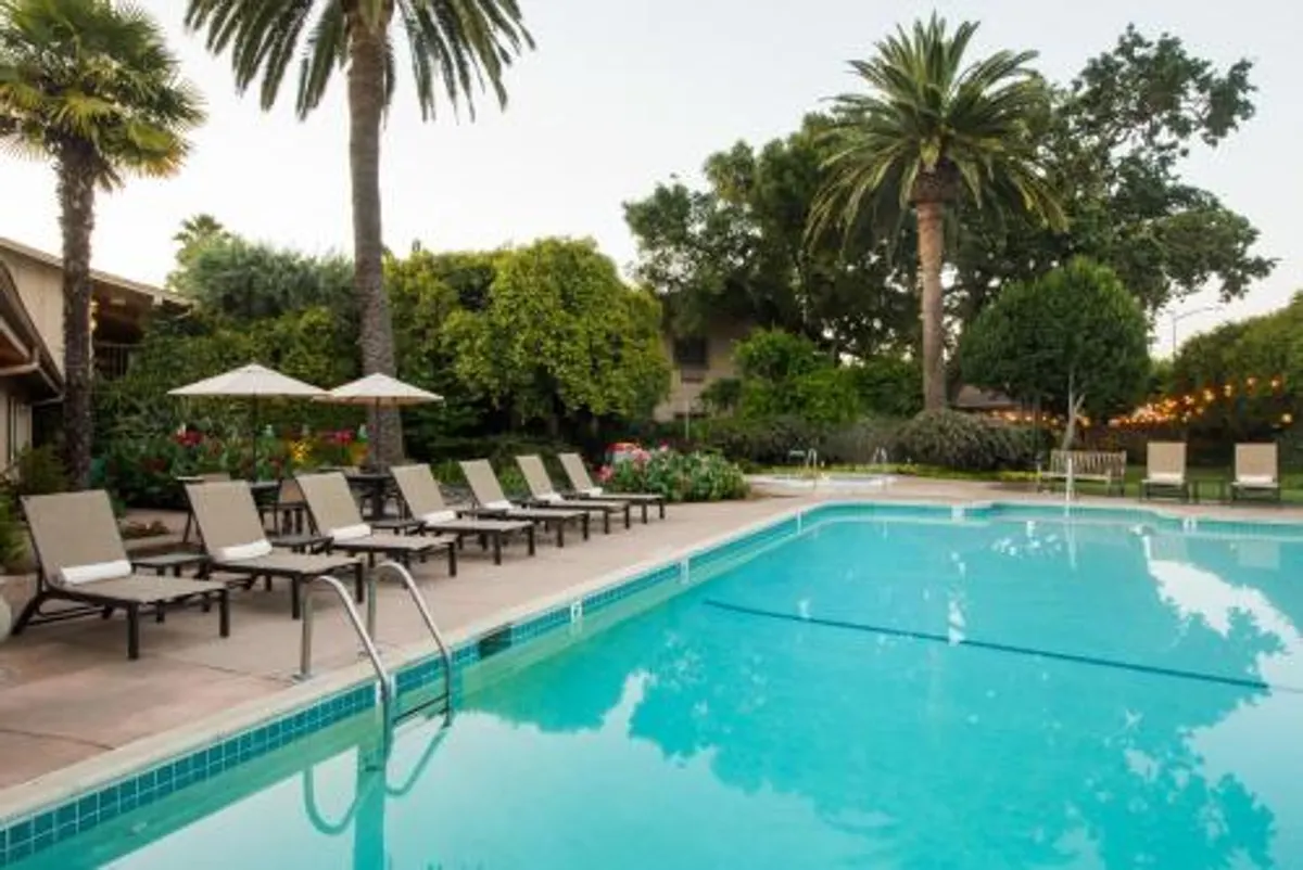 Image of El Pueblo Inn