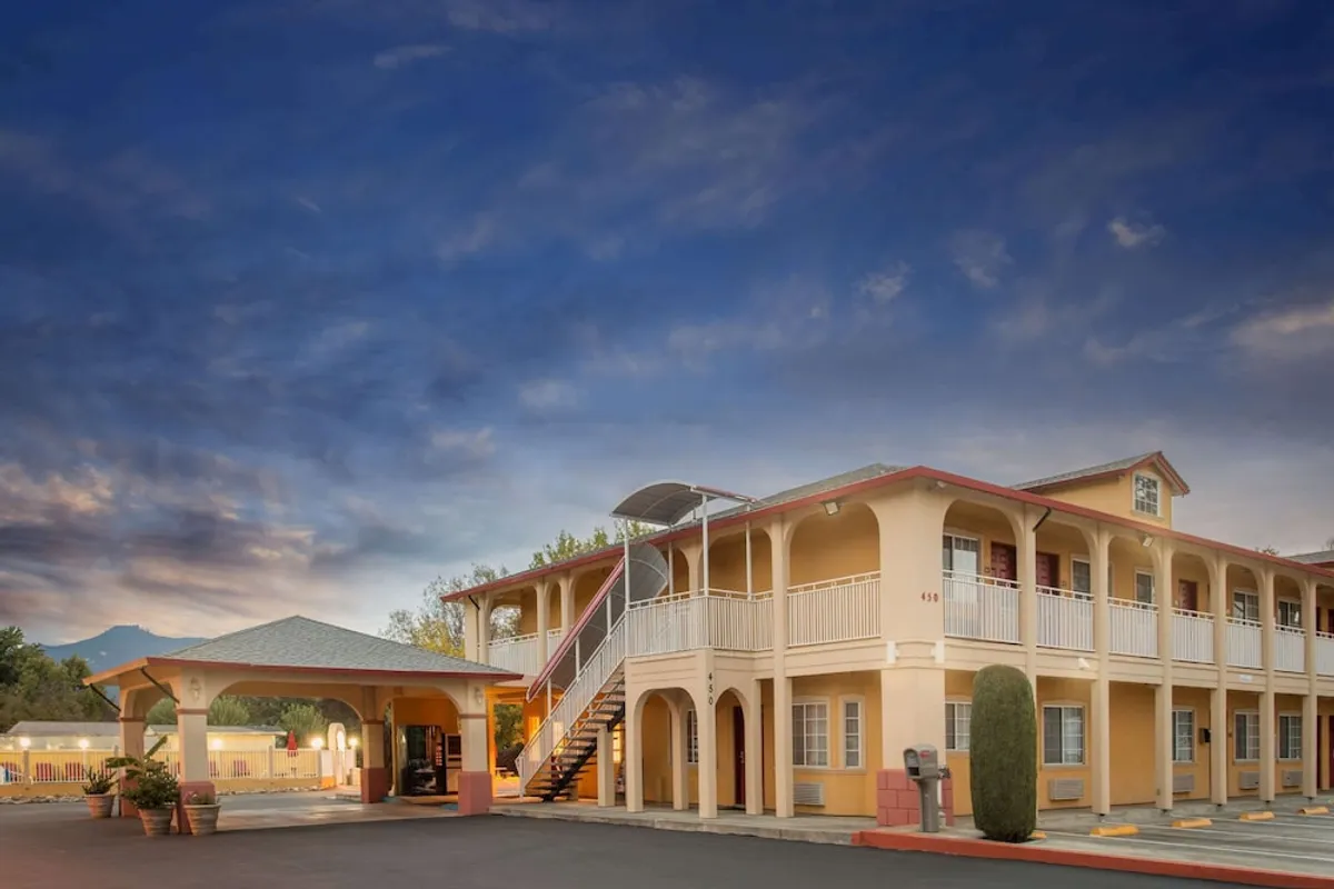 Image of Super 8 by Wyndham Upper Lake