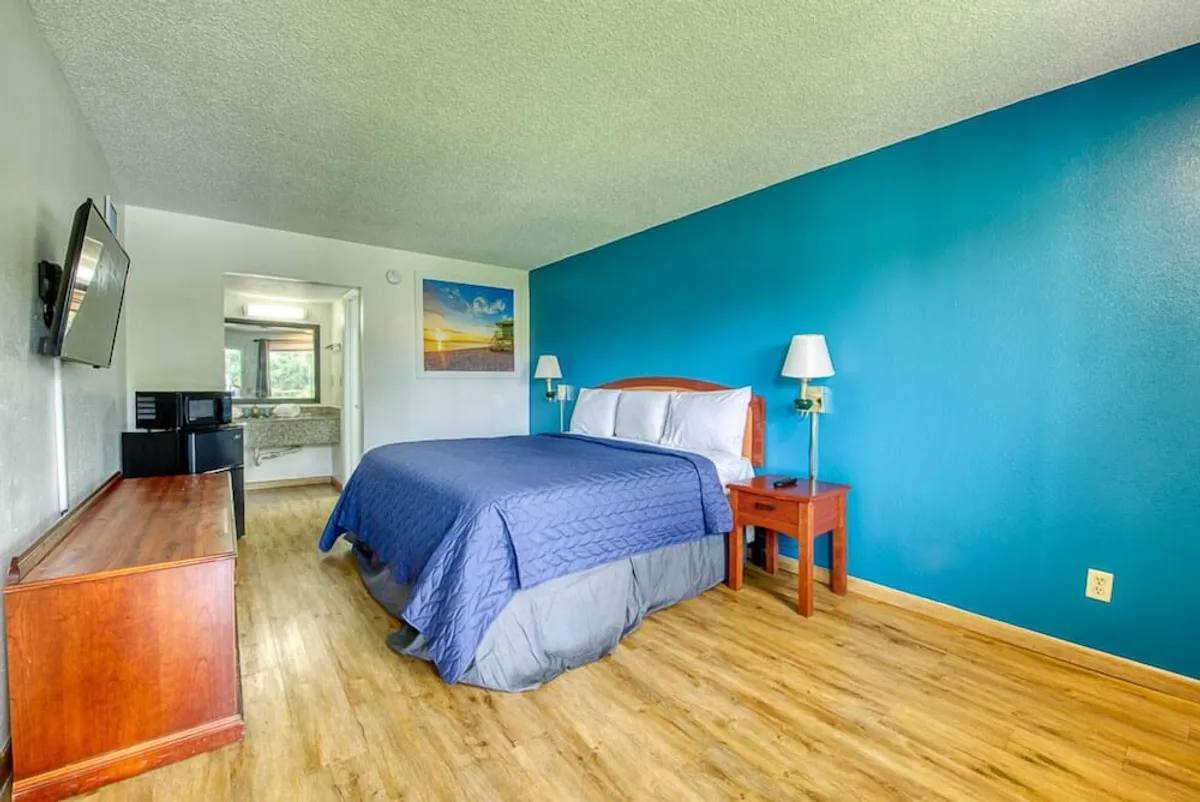Image of Zen Living Suites Extended Stay - Jacksonville - University Blvd