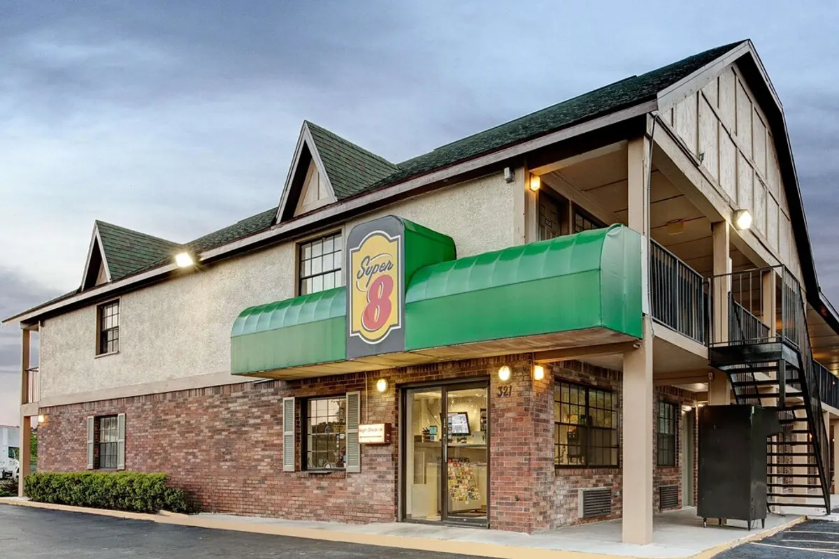 Image of Super 8 by Wyndham Tampa U.S.F. Near Busch Gardens Downtown