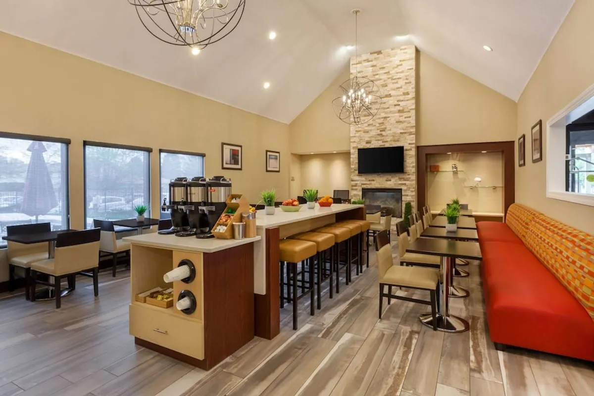 Image of Hawthorn Suites by Wyndham Detroit Southfield