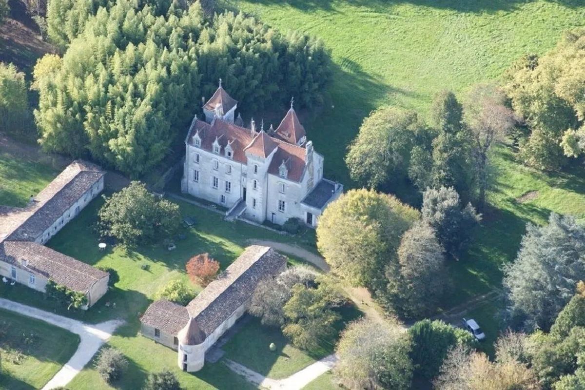 Image of Château des Salles