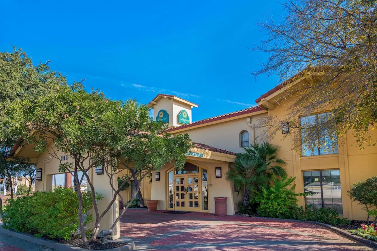 Image of La Quinta Inn by Wyndham San Antonio I-35 N at Rittiman Rd