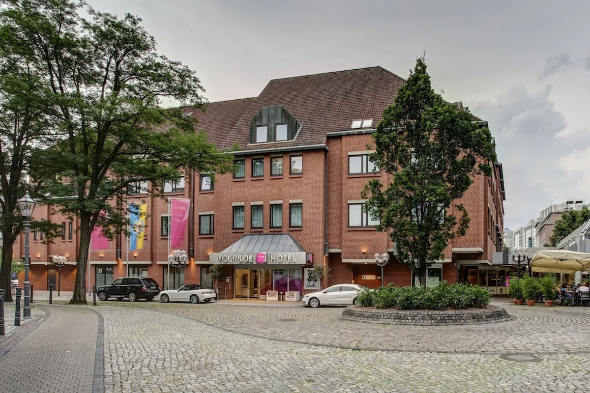 Image of FourSide