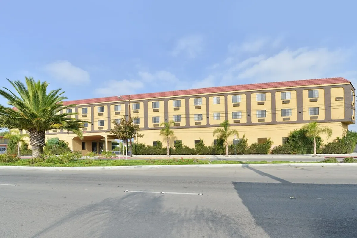 Image of LAX Stadium Inn