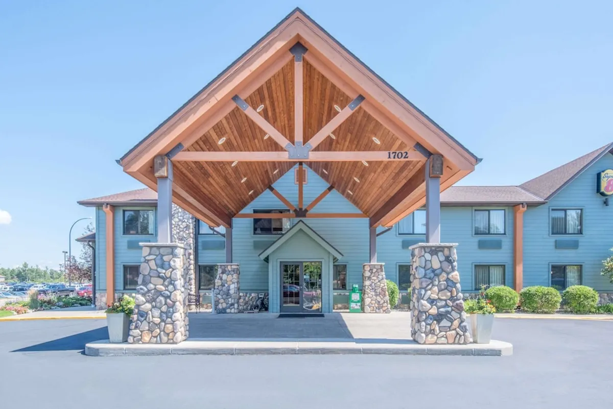 Image of I M Hotel by Timberlake