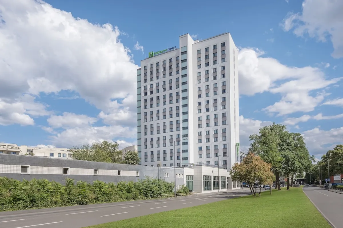 Image of Holiday Inn Express Cologne - City Centre