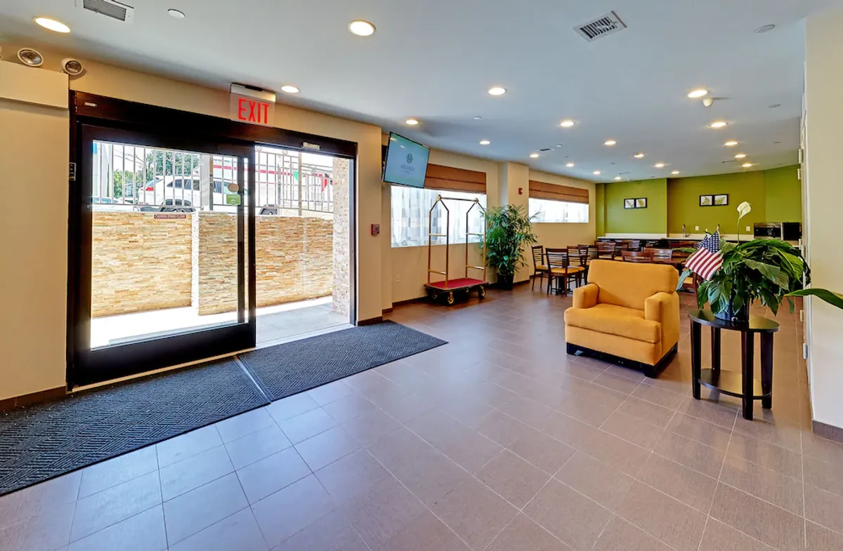 Image of Hillside Hotel