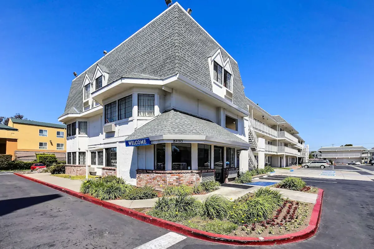 Image of Motel 6 Oakland Airport