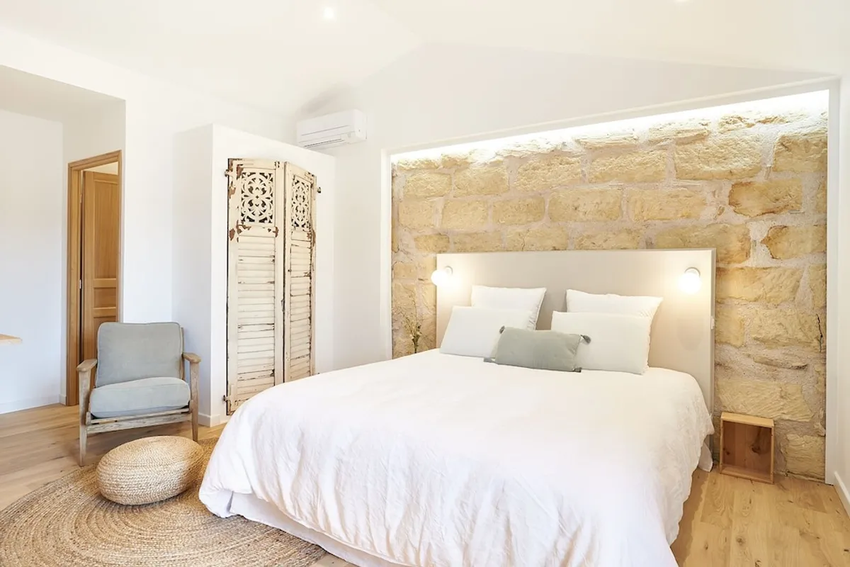 Image of Maison 1634 - Climatisation, piscine, parking, centre ville, petit-dejeuner compris