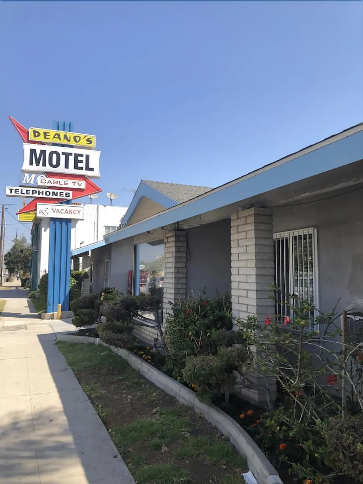 Image of Deano's Motel Culver City