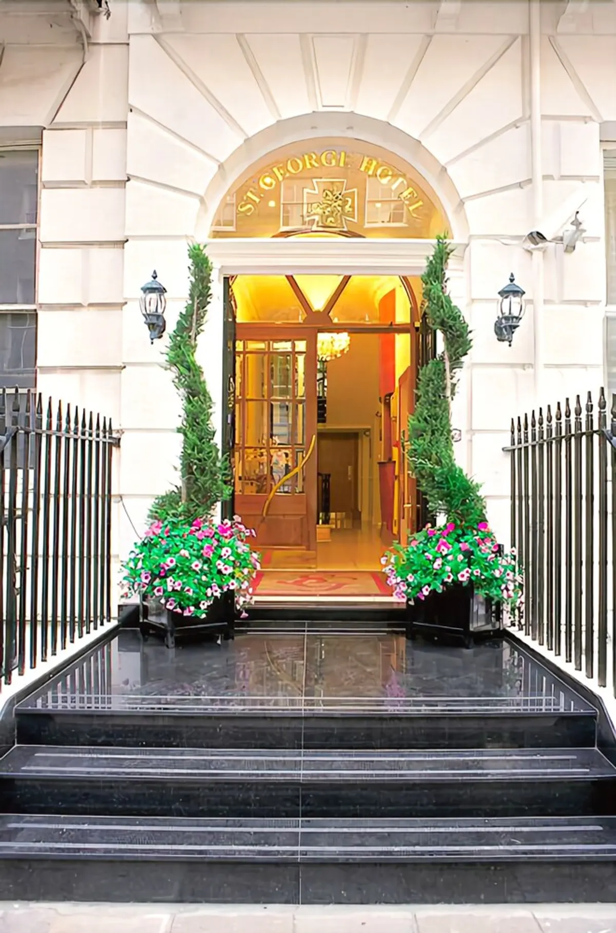 Image of St George Hotel