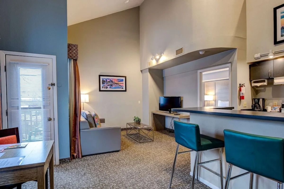 Image of Hawthorn Suites by Wyndham Kent/Sea-Tac Airport