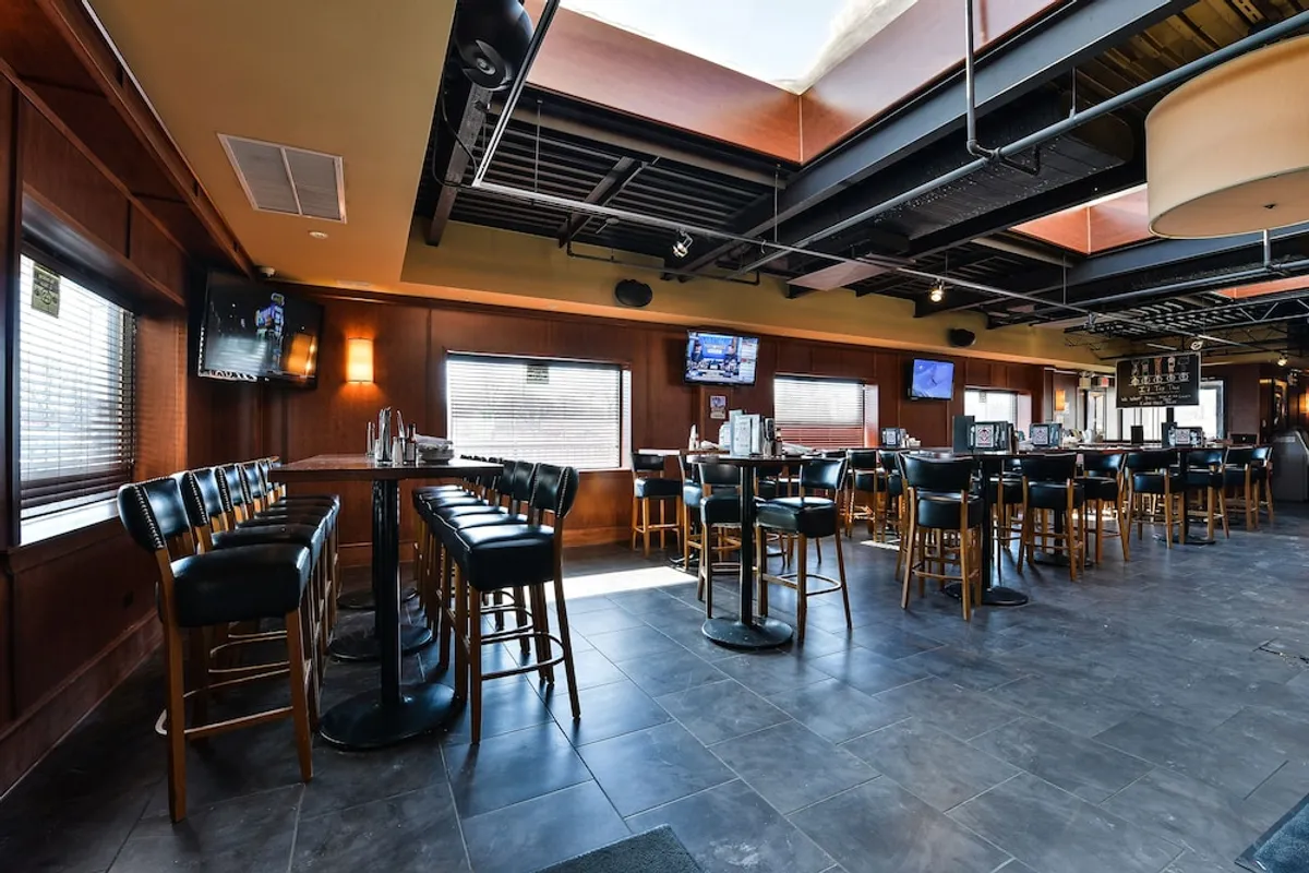 Image of Holiday Inn Chicago - Mount Prospect