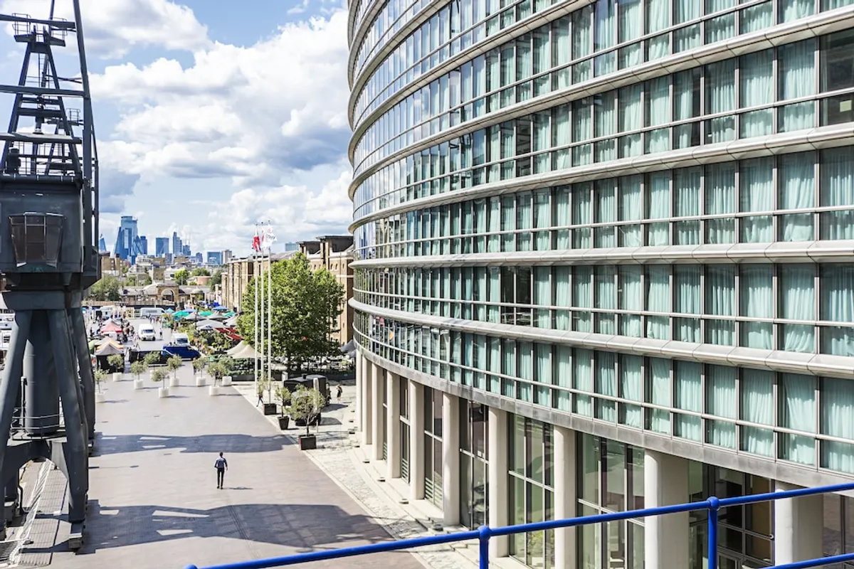 Image of Stunning Spacious 3 Bed Apartment