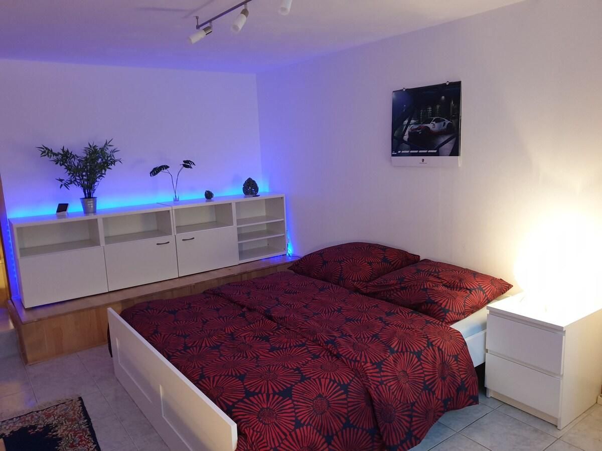 Image of Privates Souterrain Appartement mit Wohnzimmer