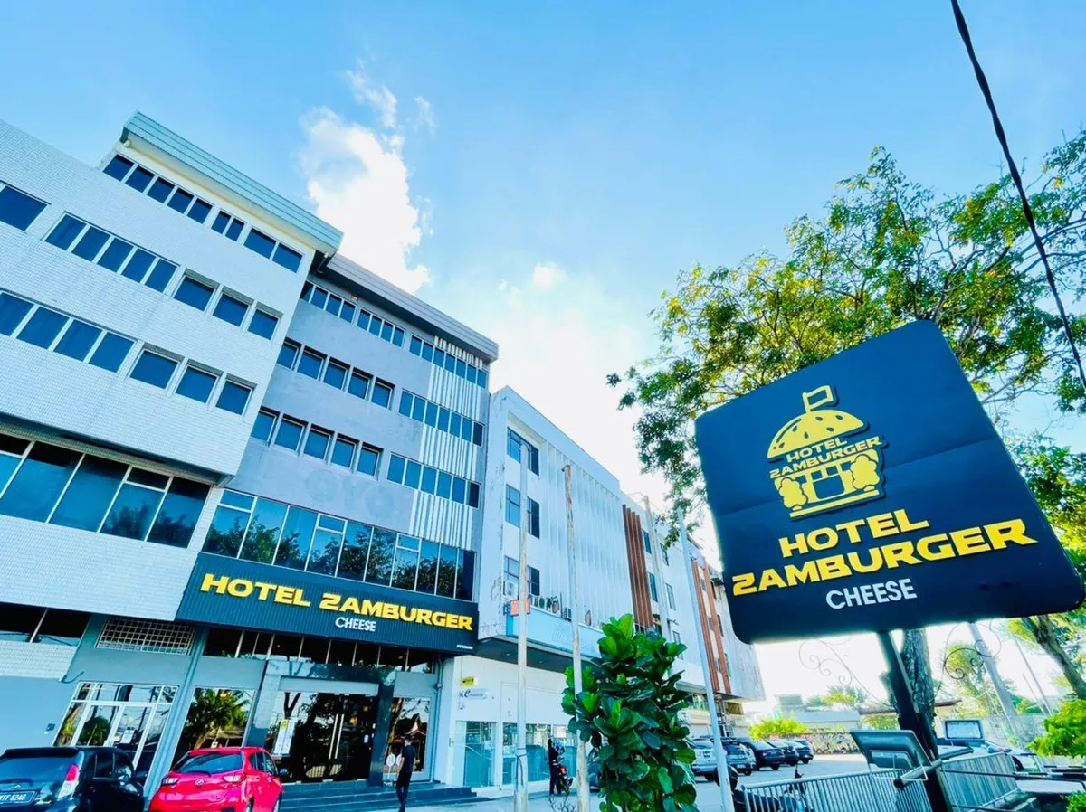 Image of Hotel Zamburger Cheese