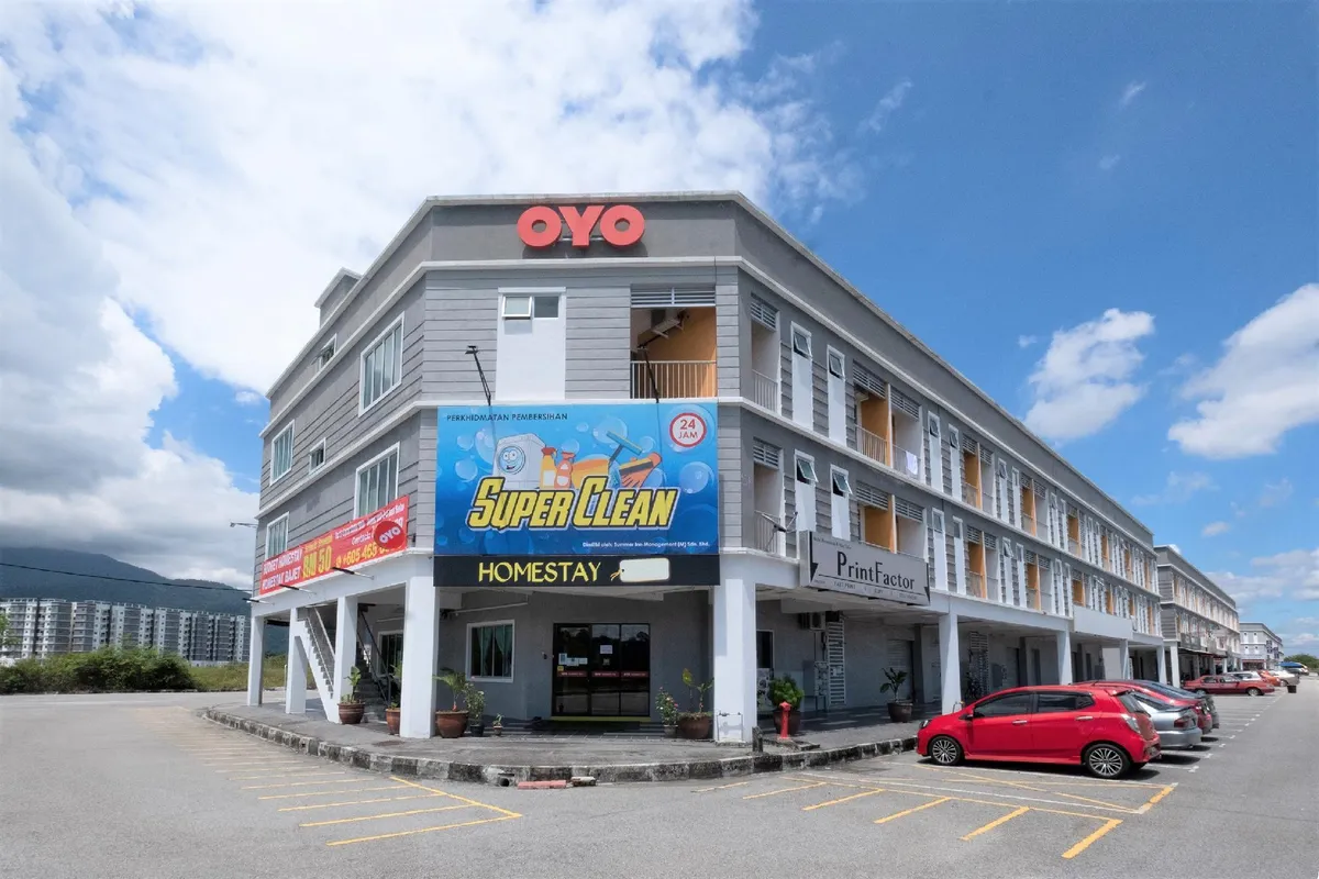 Image of Summer Hotel
