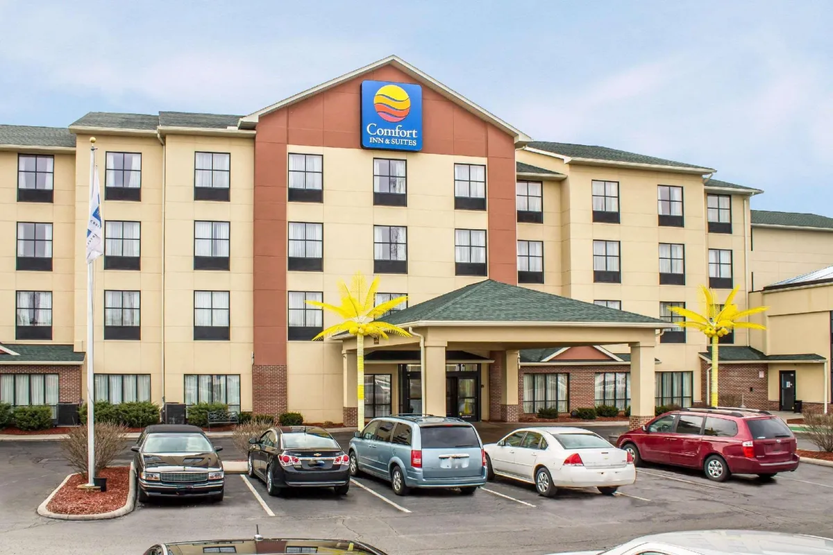 Image of Comfort Inn & Suites Kent - University Area