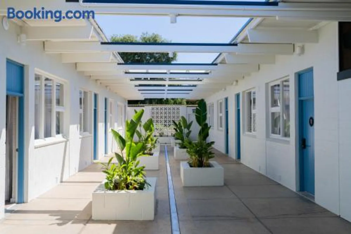 Image of The Clovercrest Hotel Motel