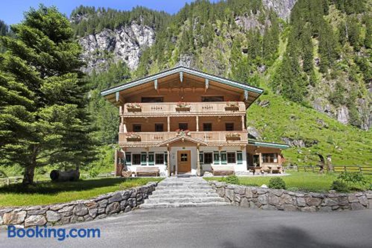 Image of Alpenchalet Lacknerbrunn bis 30 P