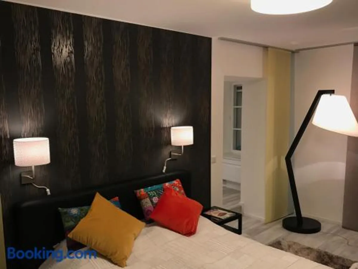 Image of New flat in old town+garage
