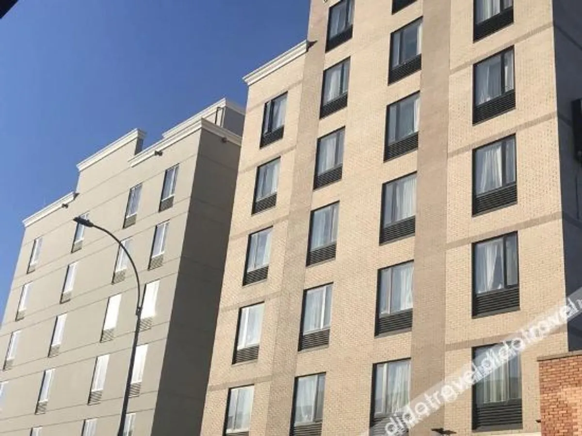 Image of AirTrain Plaza Hotel JFK Airport