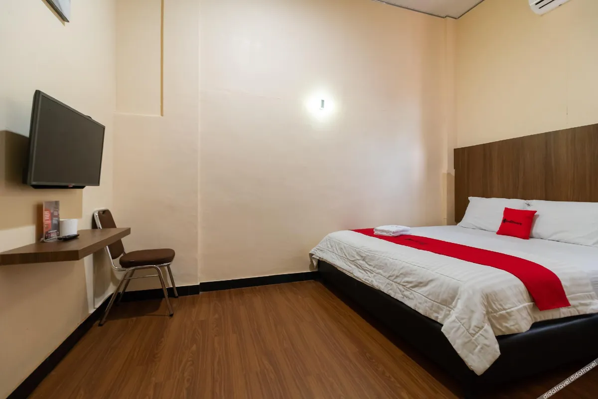 Image of RedDoorz Plus near Ramayana Pematangsiantar