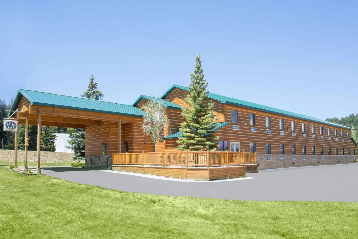 Image of Super 8 West Yellowstone