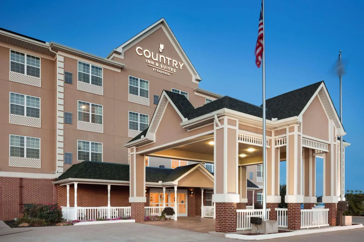 Image of Country Inn & Suites by Radisson, Bowling Green, KY