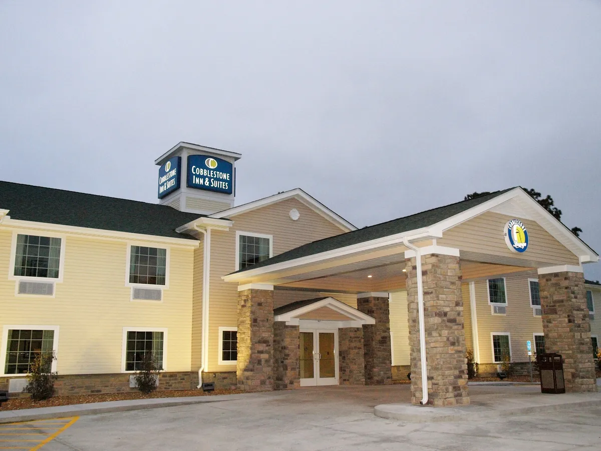 Image of Cobblestone Inn & Suites - Vinton
