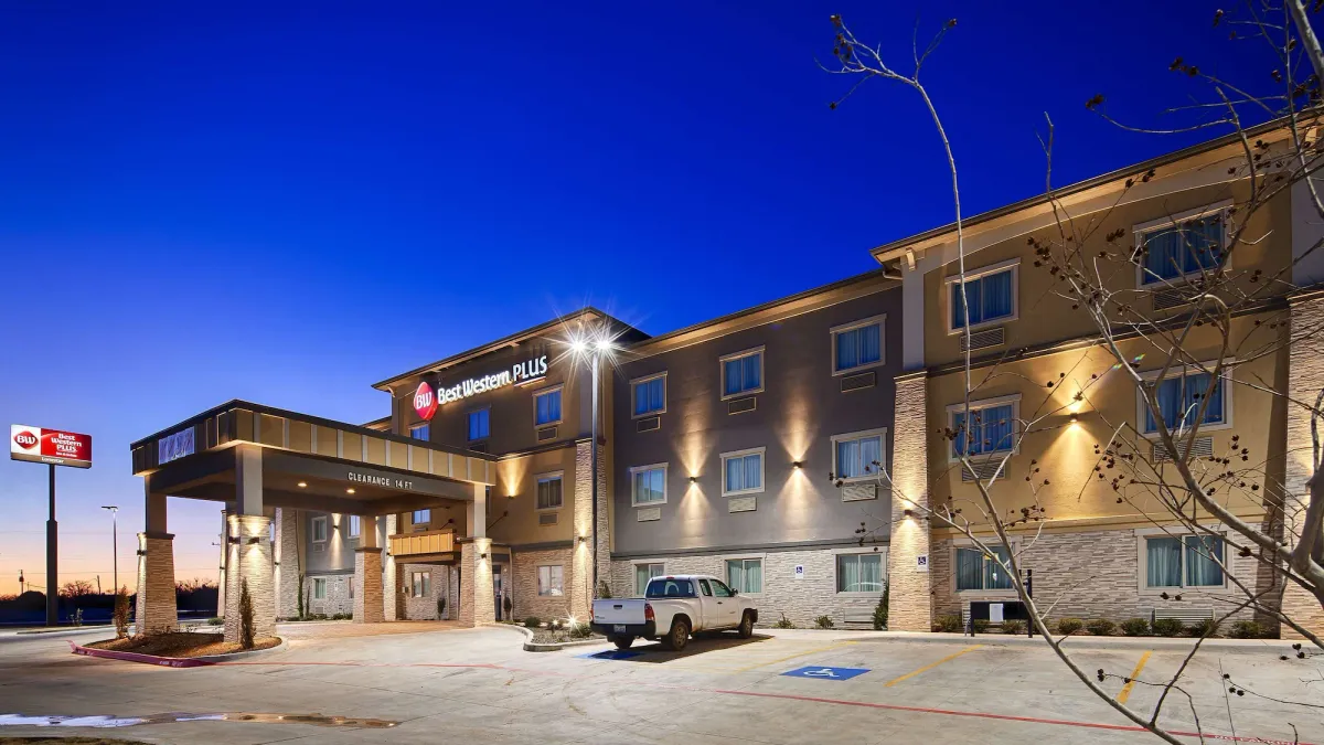 Image of Best Western Plus Lonestar Inn & Suites