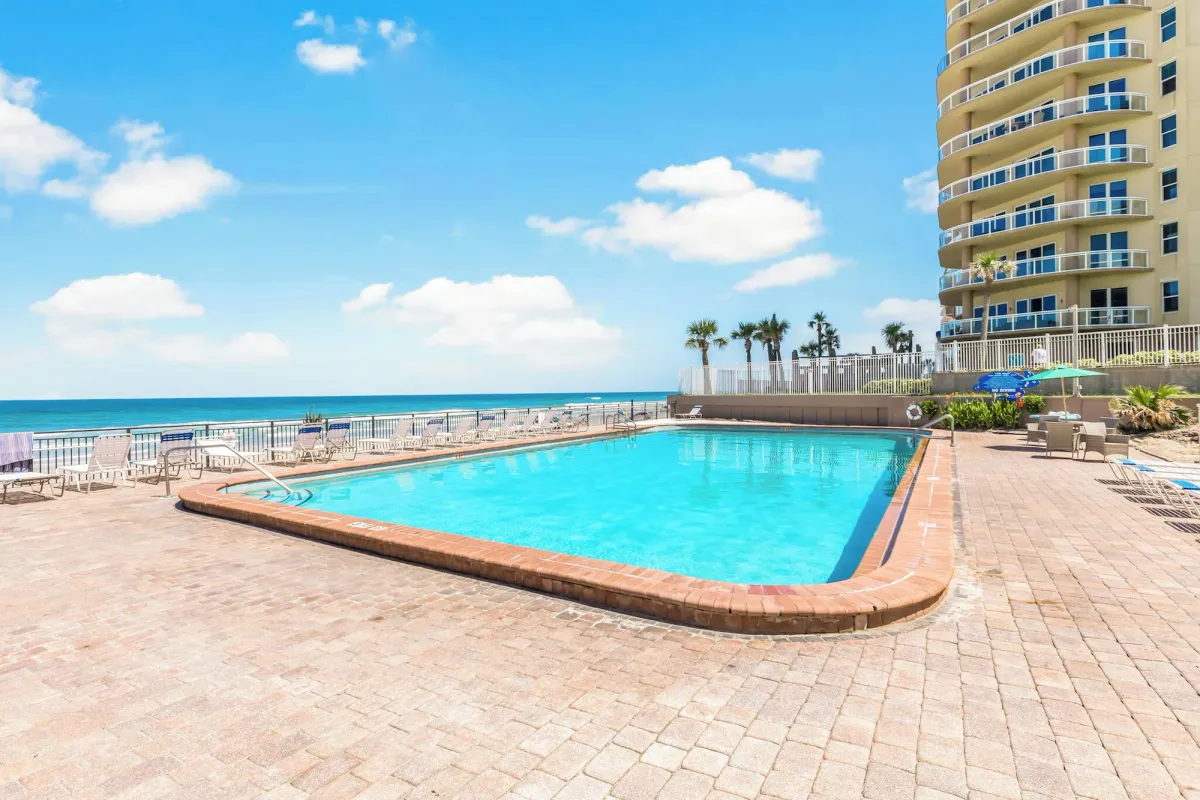 Image of oceanside inn
