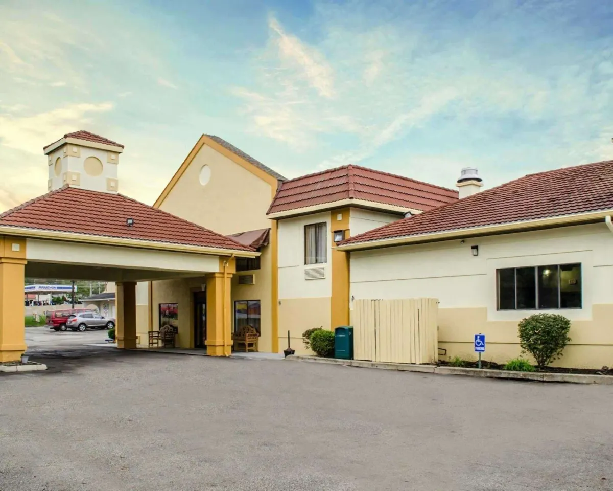 Image of Quality Inn & Suites Medina - Akron West