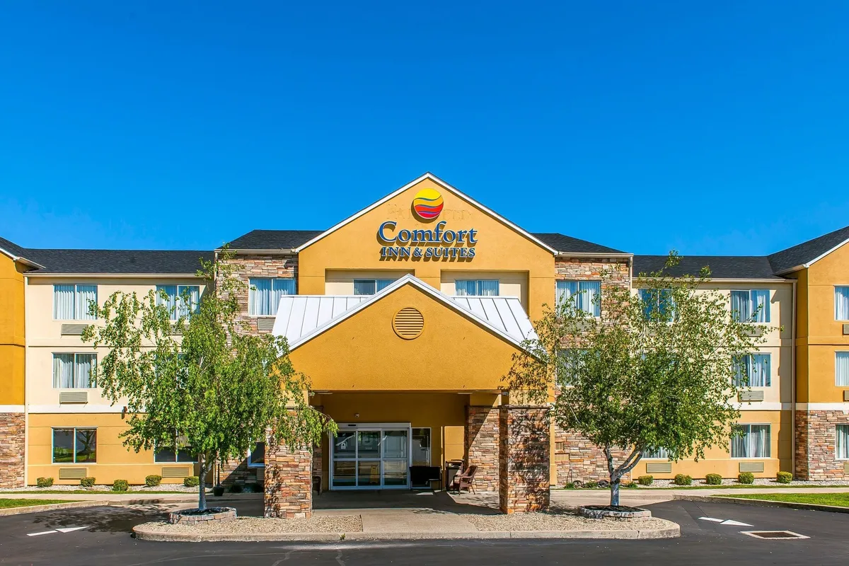 Image of Comfort Inn & Suites