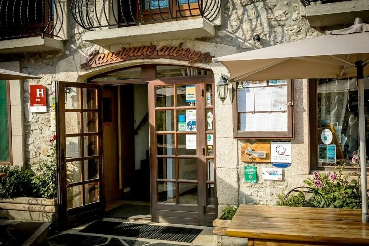 Image of Logis Hôtel Restaurant L'ancienne Auberge