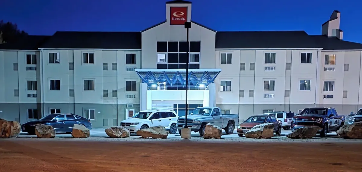 Image of Econo Lodge Hot Springs South