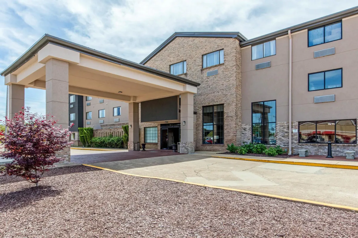 Image of Comfort Inn & Suites