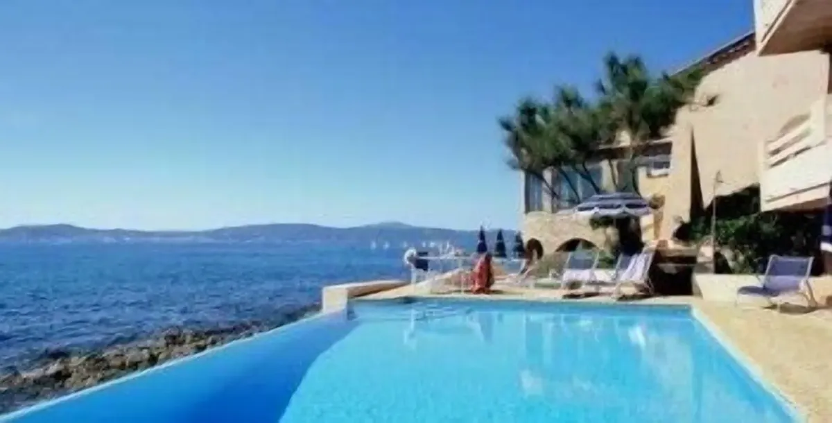 Image of La Belle Aurore