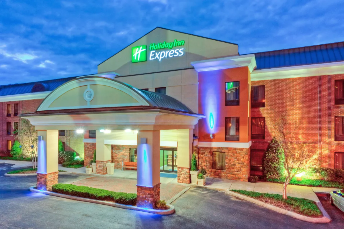 Image of Holiday Inn Express Hotel & Suites Nashville Brentwood 65S