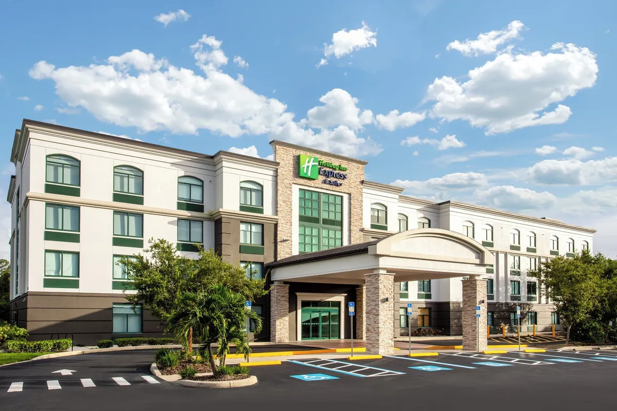 Image of Holiday Inn Express & Suites Bradenton East-Lakewood Ranch by IHG